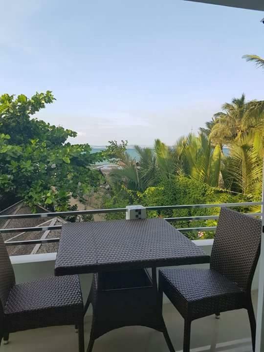 Hangout Beach Resort Caticlan Exterior foto